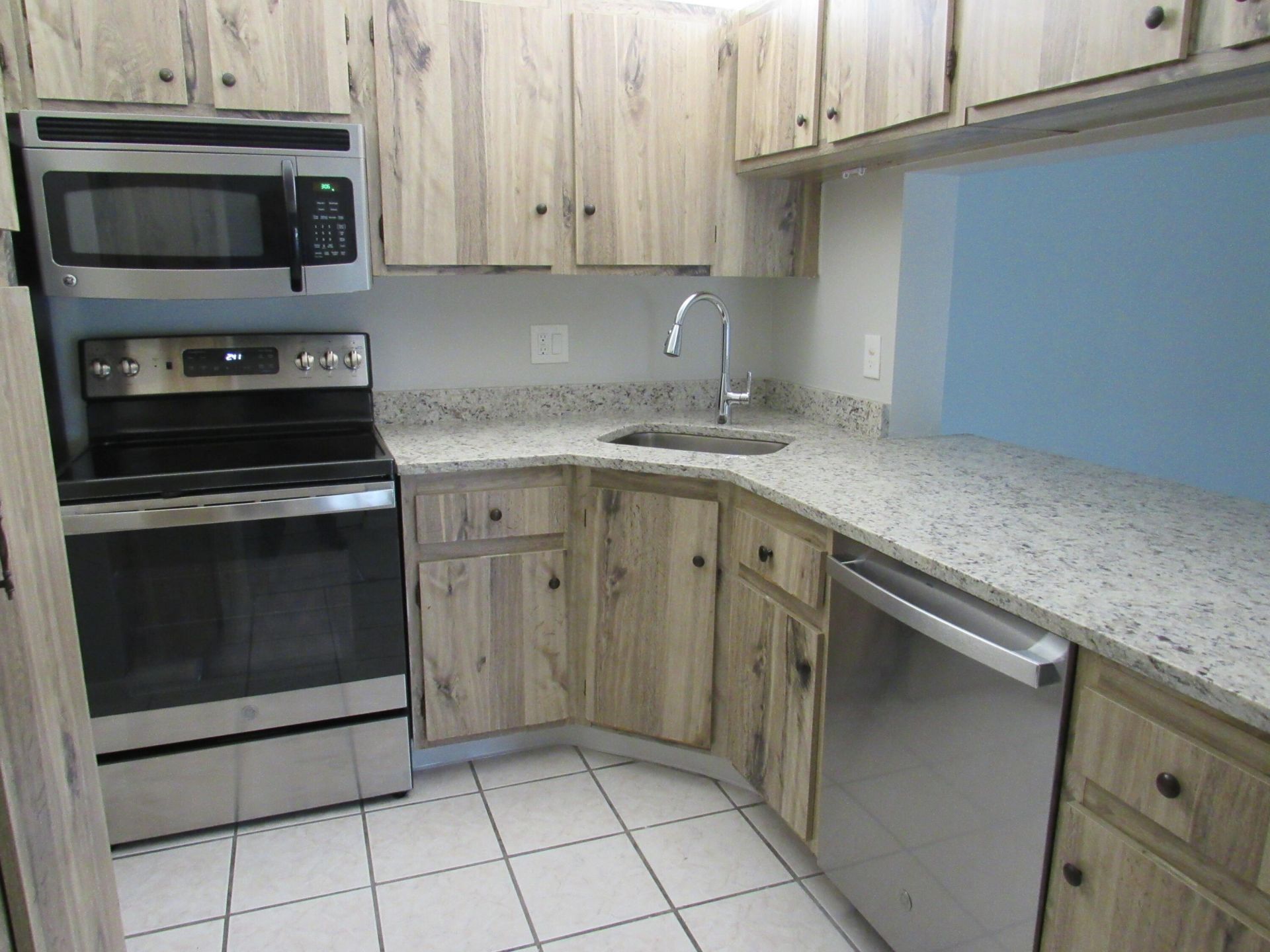 703 Sunny Pine Way, Unit G2, Greenacres, FL 33415 Photo