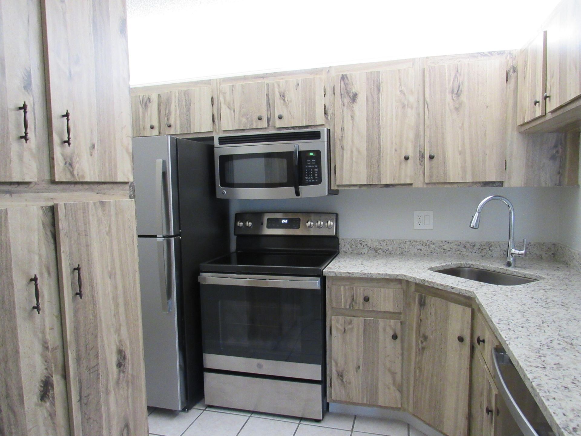 703 Sunny Pine Way, Unit G2, Greenacres, FL 33415 Photo