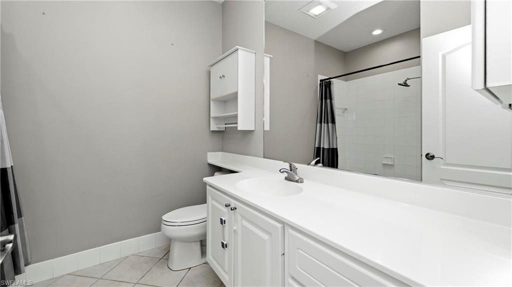 5766 Cove Cir , Unit 24, Naples, FL 34119 Photo
