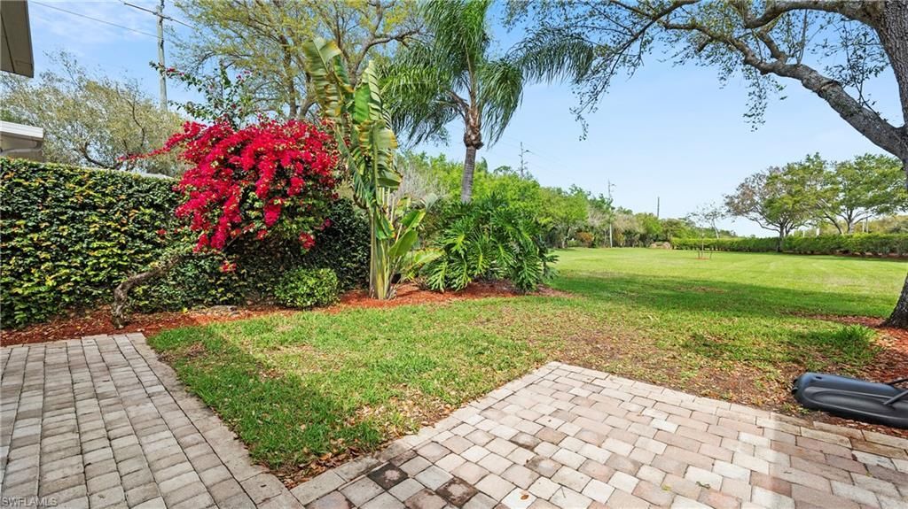 5766 Cove Cir , Unit 24, Naples, FL 34119 Photo