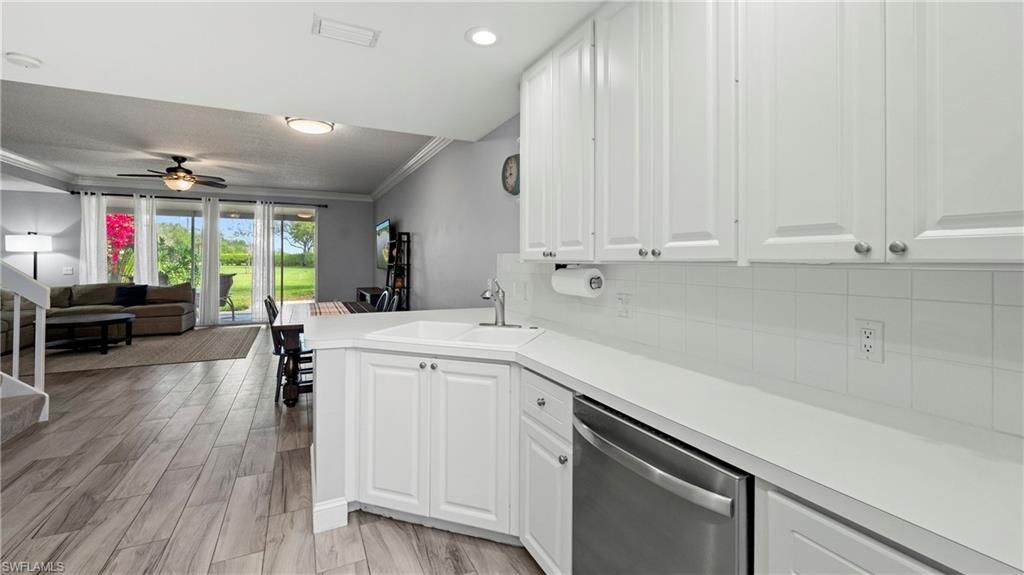 5766 Cove Cir , Unit 24, Naples, FL 34119 Photo