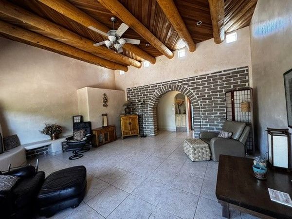 7 Azulejo Court West, Santa Fe, NM 87508