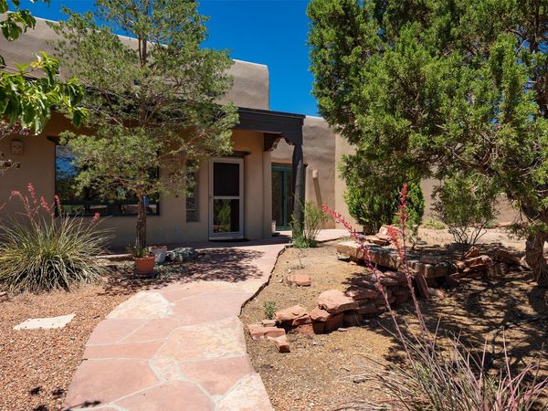 7 Azulejo Court West, Santa Fe, NM 87508