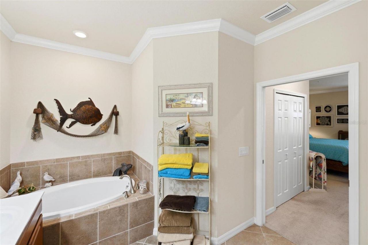 20120 Ragazza Circle , Unit 202, Venice, FL 34293 Photo