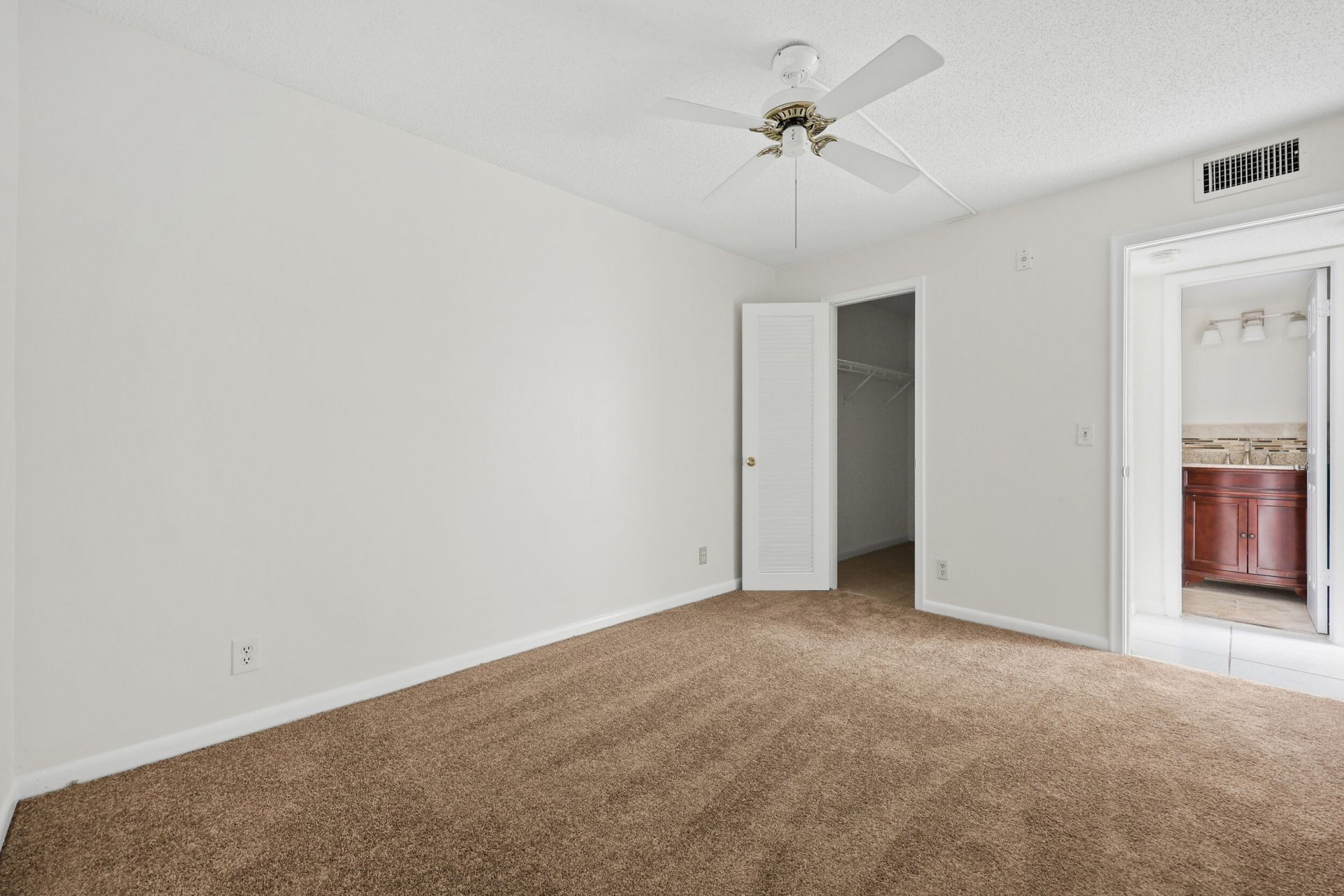 392 Markham R, Deerfield Beach, FL 33442 Photo