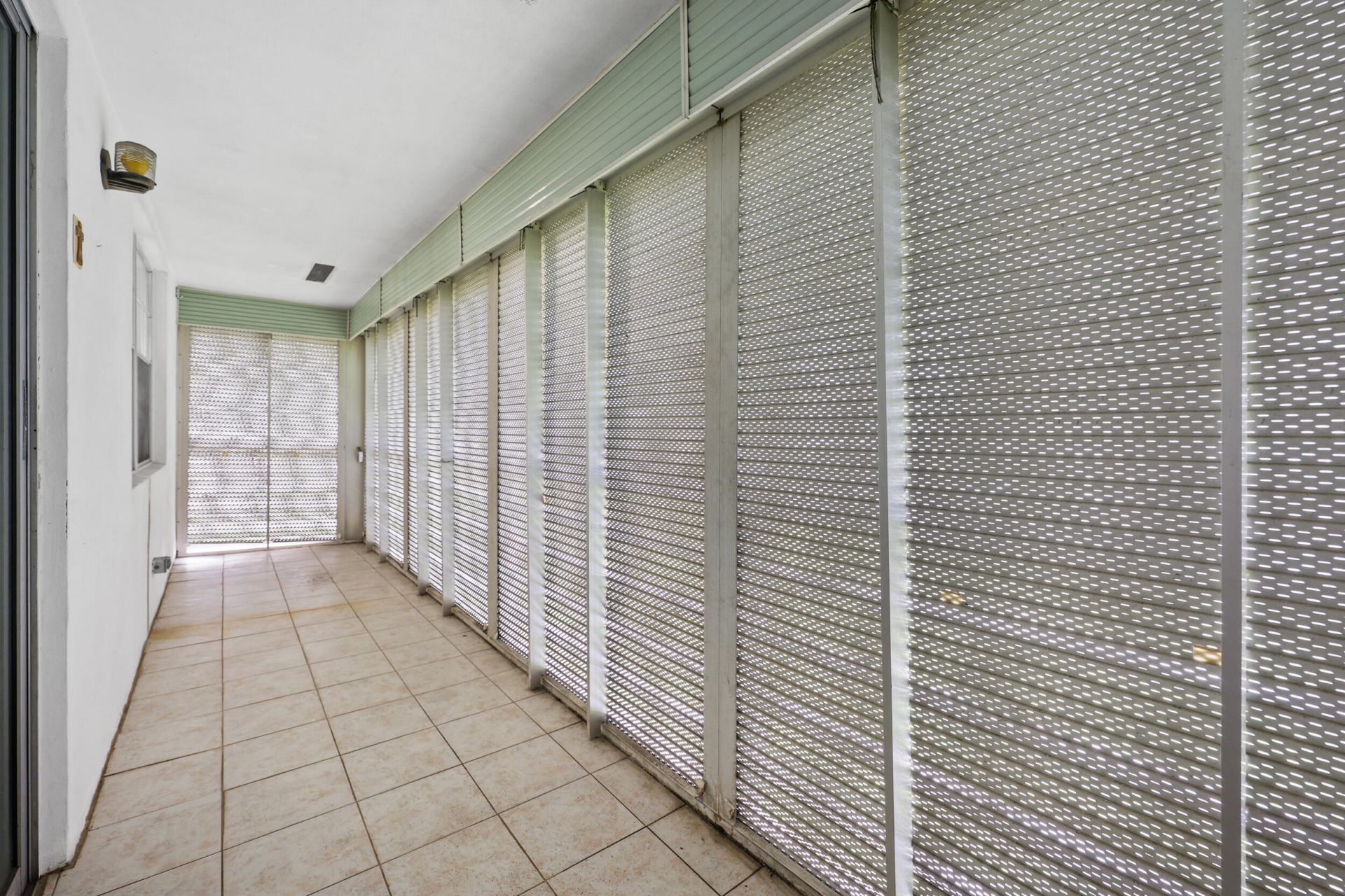 392 Markham R, Deerfield Beach, FL 33442 Photo