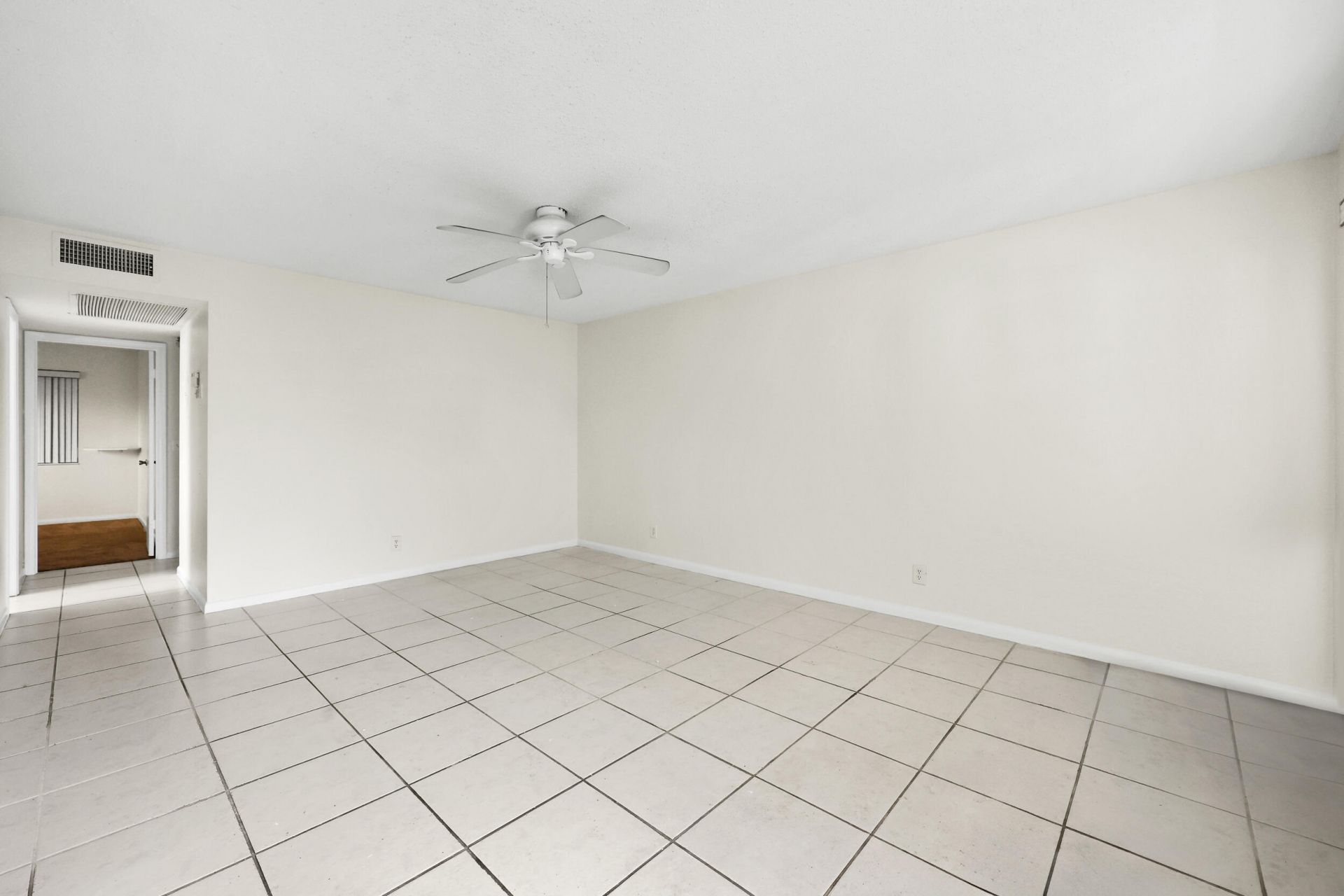 392 Markham R, Deerfield Beach, FL 33442 Photo