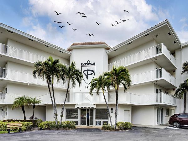 1910 S Ocean Boulevard, Unit 204, Delray Beach, FL 33483
