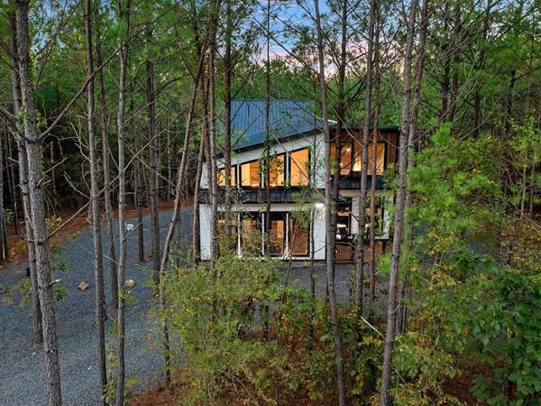 165 Bear Cedar Trail, Broken Bow, OK 74728