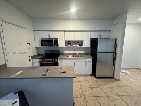 7300 Harding Ave, Unit 21, Miami Beach, FL 33141