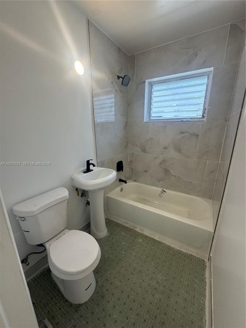 7300 Harding Ave , Unit 21, Miami Beach, FL 33141 Photo