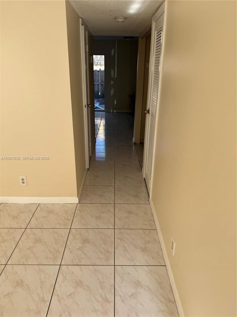 5841 Blueberry Ct, Unit 77, Lauderhill, FL 33313 Photo