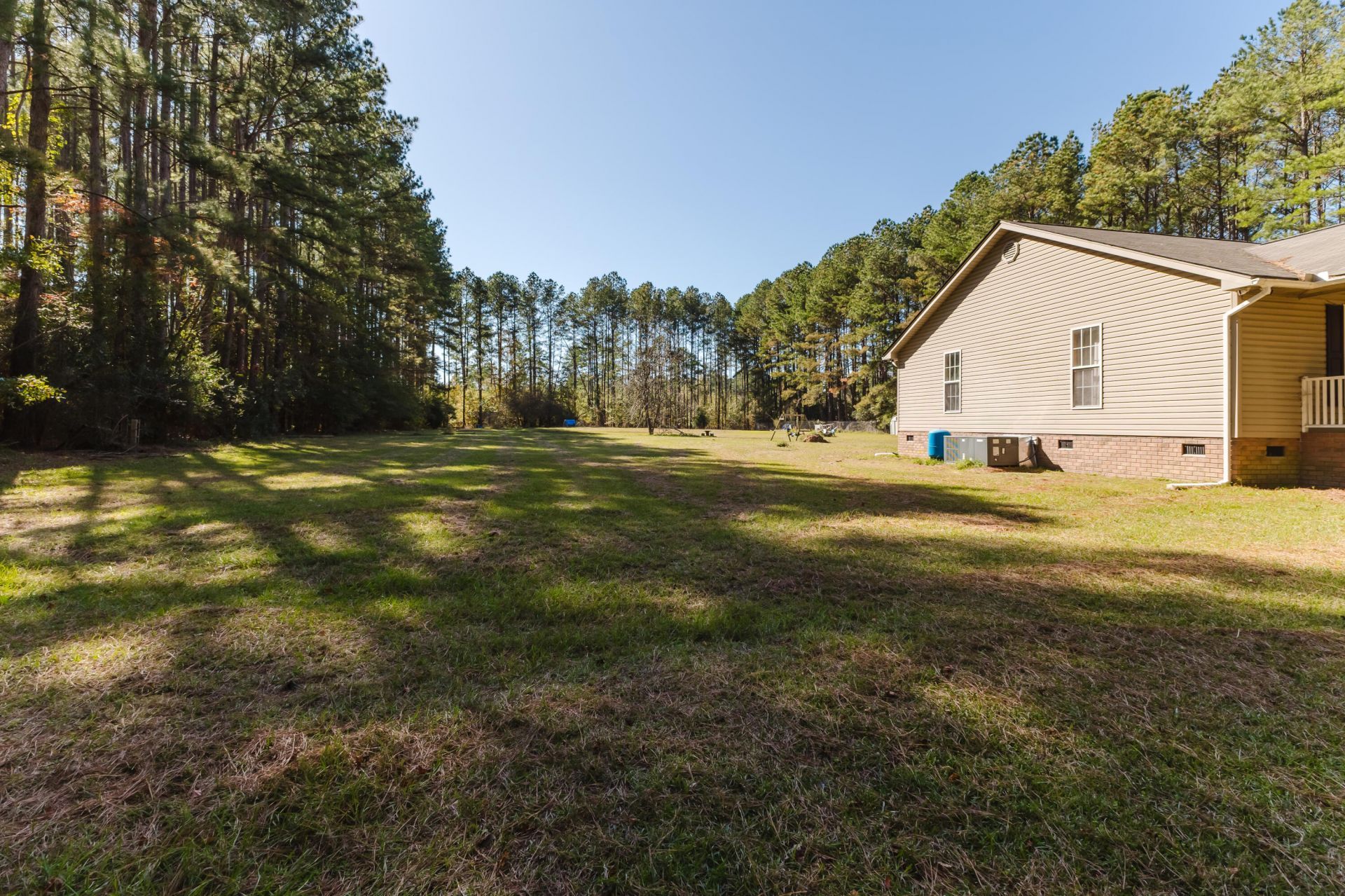 7050 Old State Road Photo 4