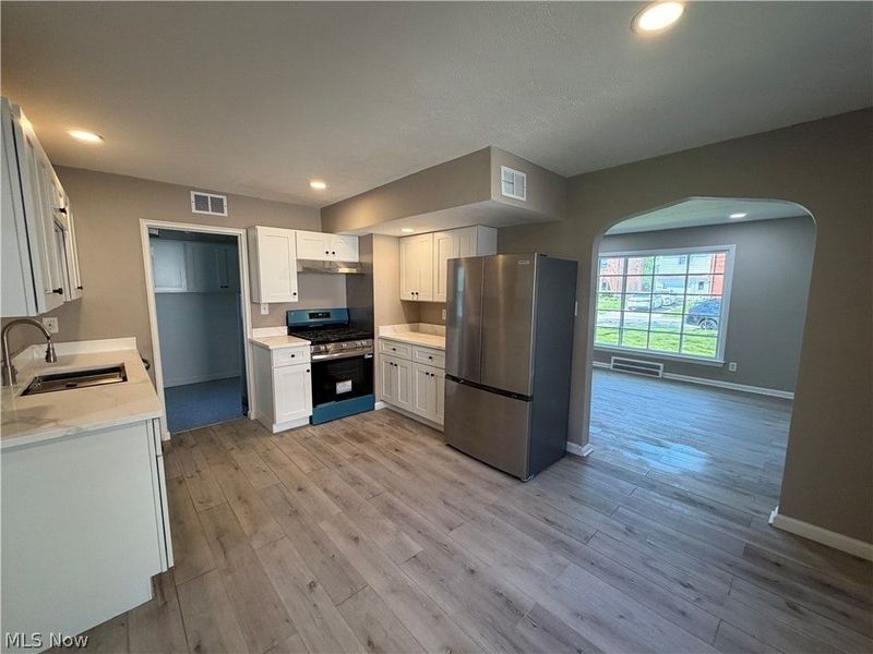 21270 Priday Avenue, Euclid, OH 44123 Photo 3