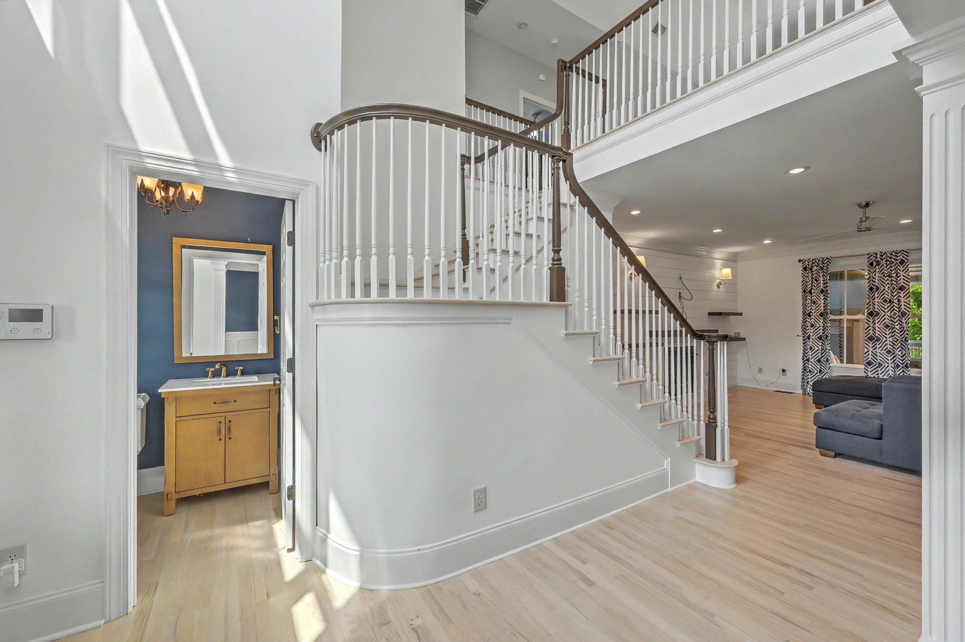 1040 Rivershore Road Photo 10