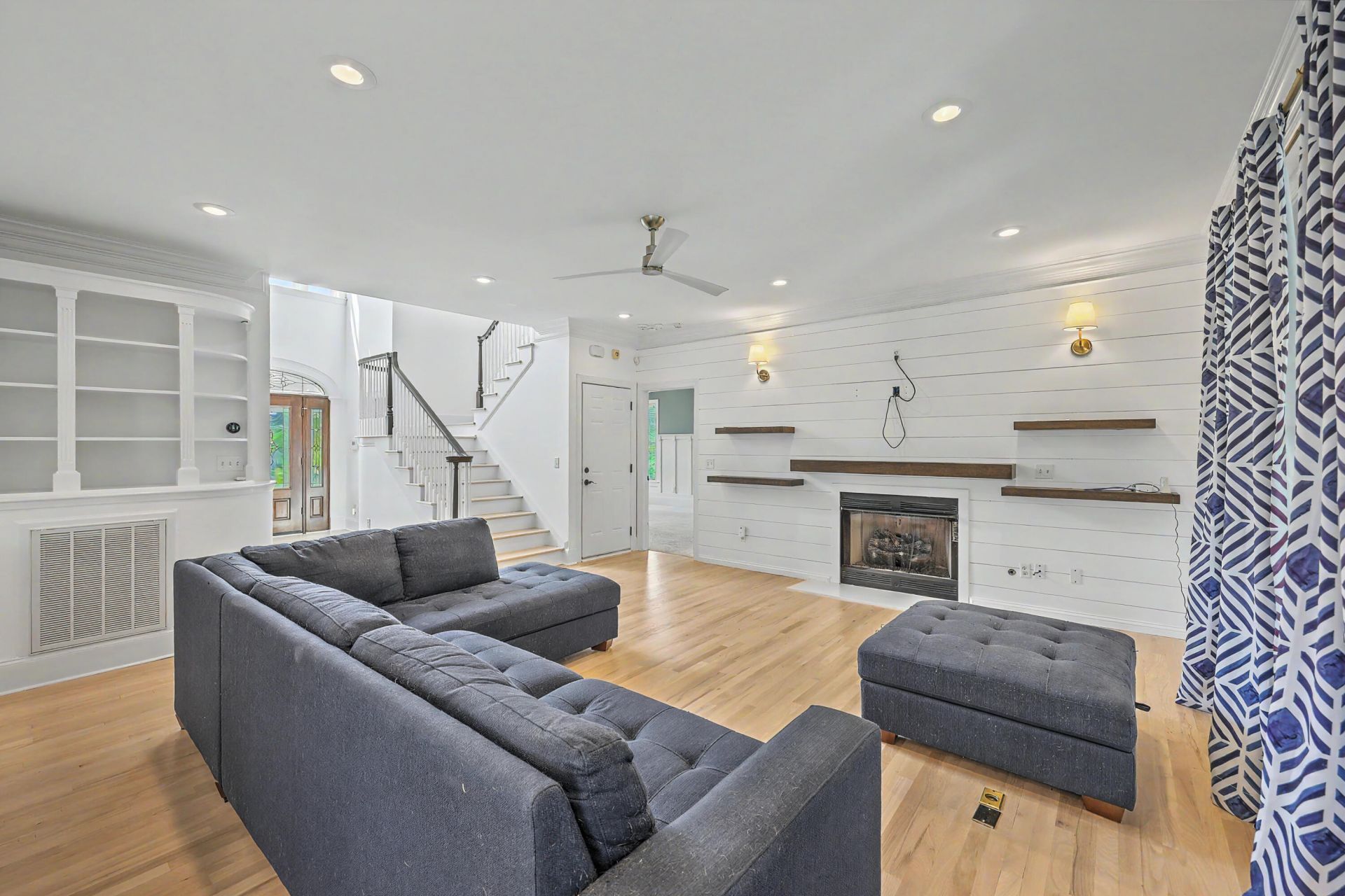 1040 Rivershore Road Photo 23