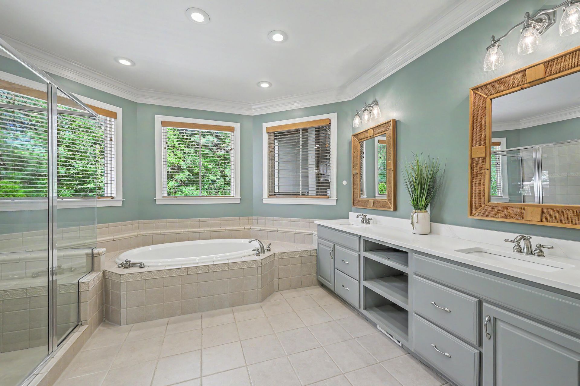 1040 Rivershore Road Photo 28