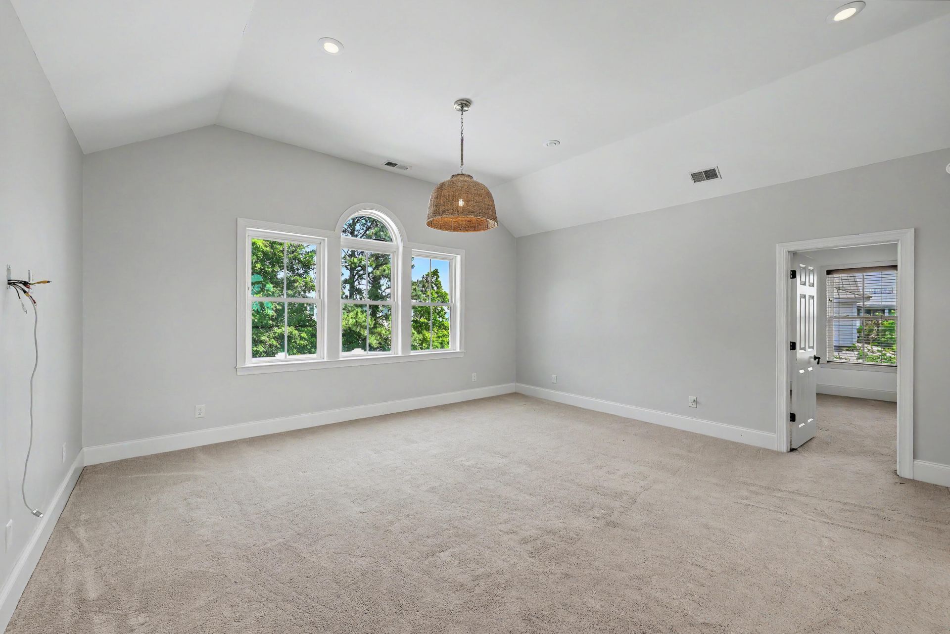 1040 Rivershore Road Photo 35