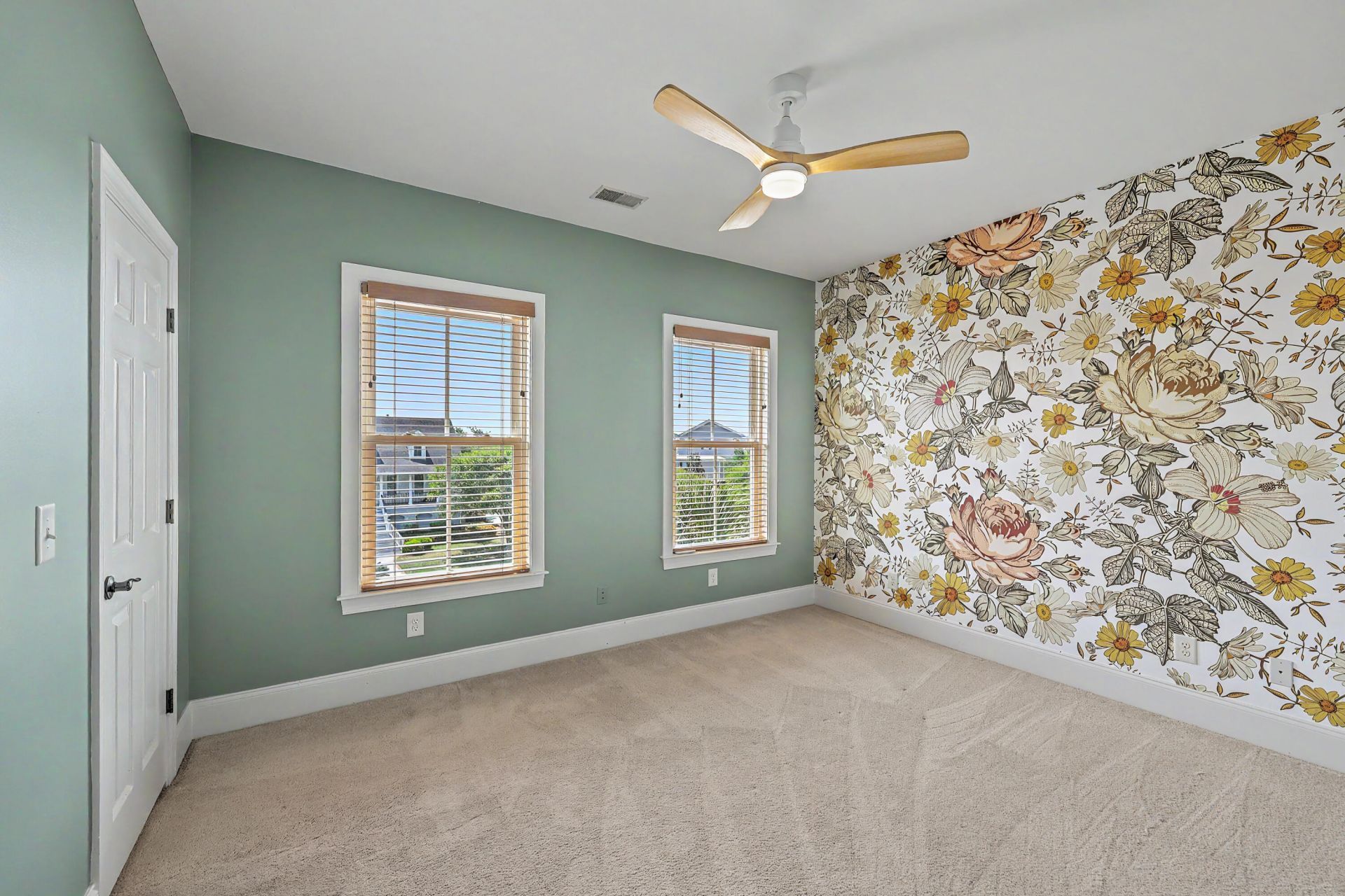 1040 Rivershore Road Photo 40