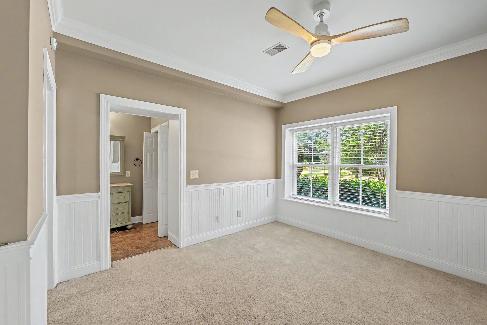 1040 Rivershore Road Photo 43