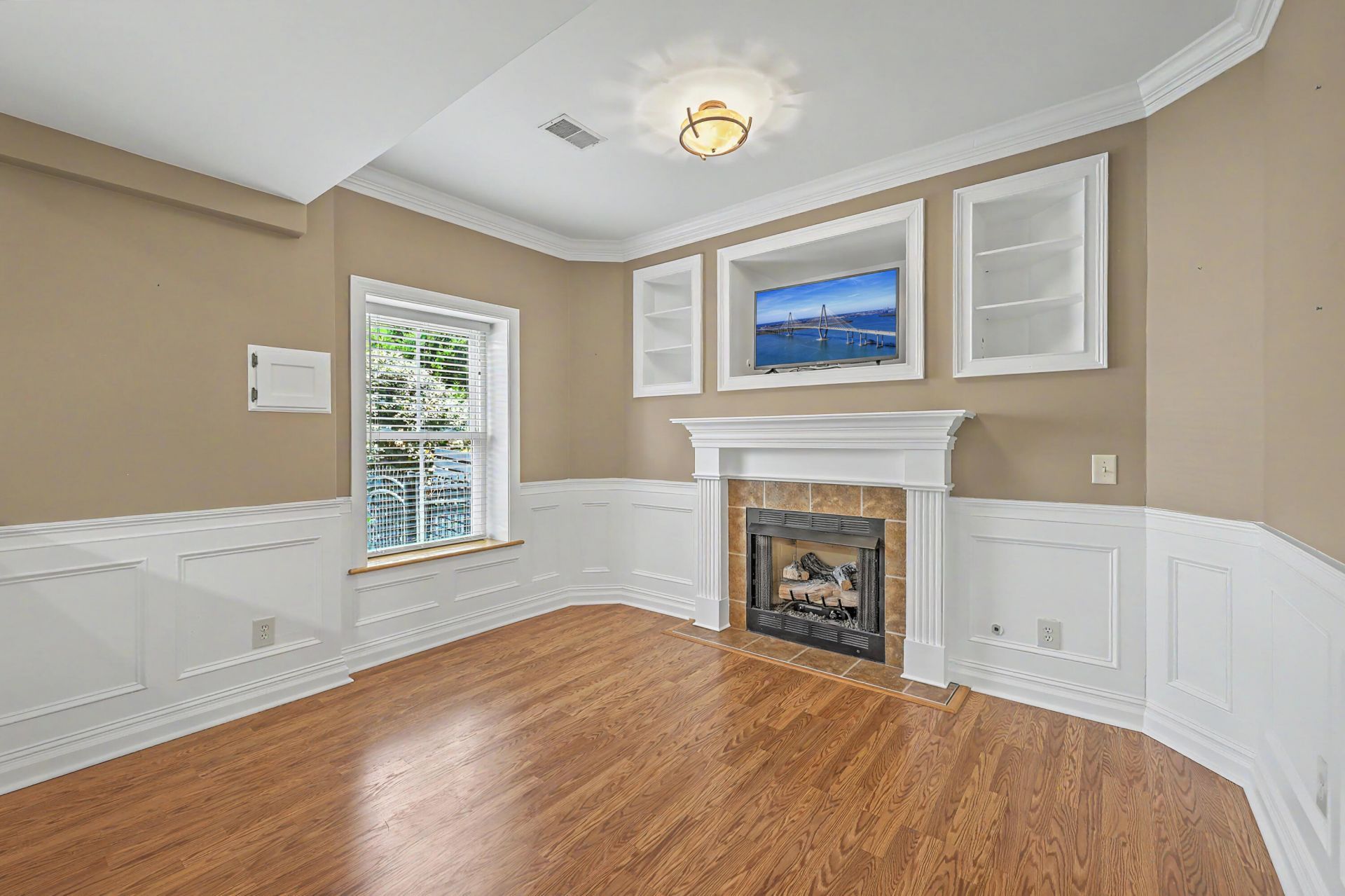 1040 Rivershore Road Photo 44