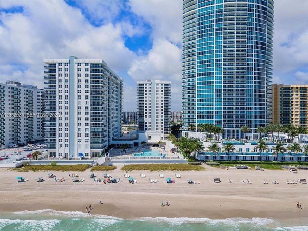 2751 S Ocean Dr, Unit 1706S, Hollywood, FL 33019