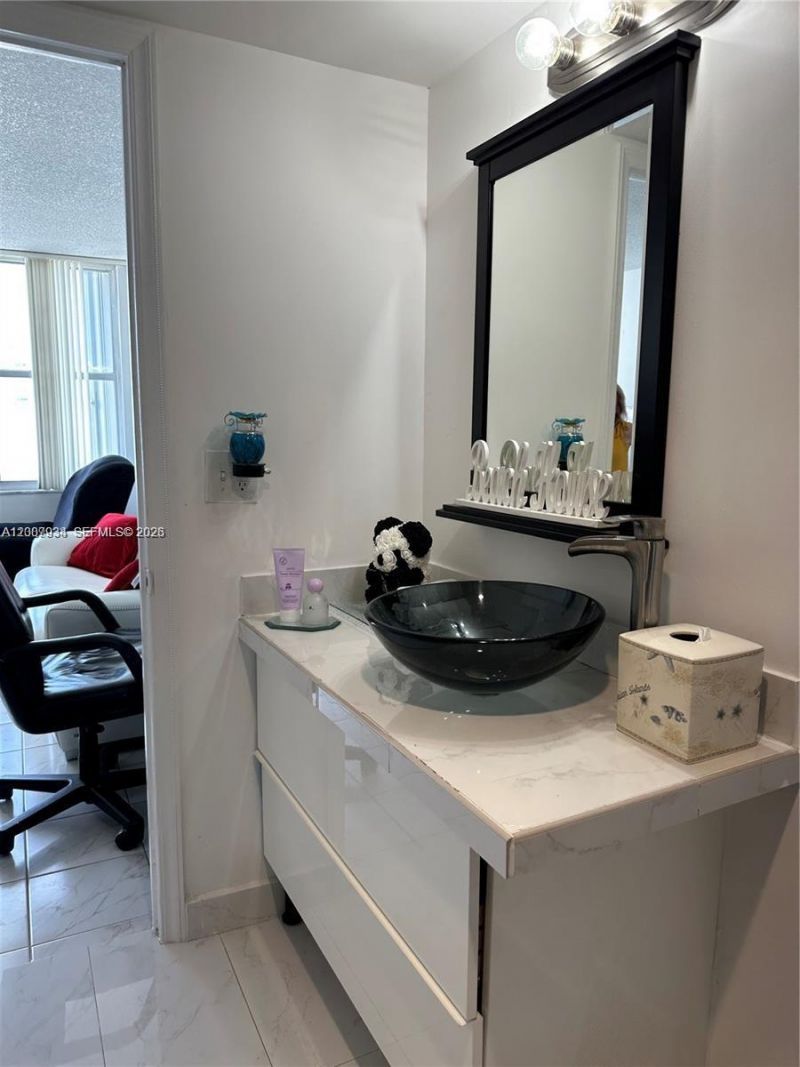 2751 S Ocean Dr, Unit 1706S, Hollywood, FL 33019 Photo