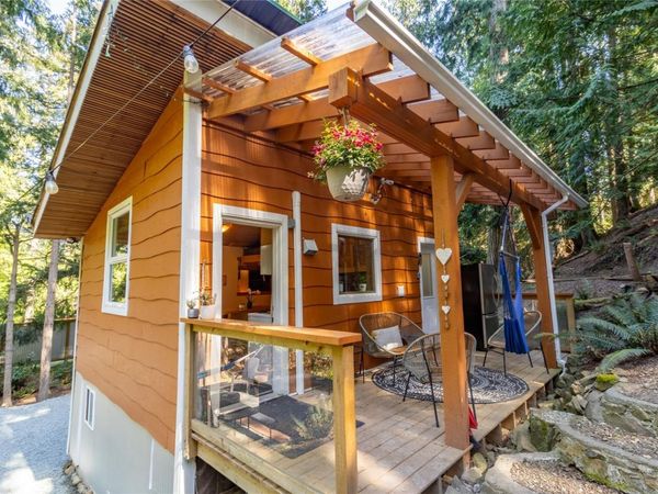 4617 Ketch Rd , Pender Island, BC V0N 2M2