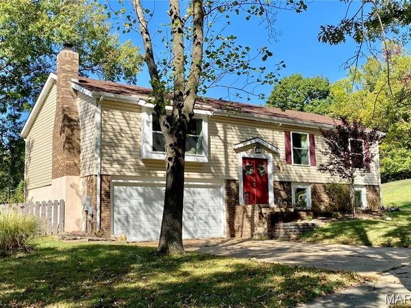 9 Treehill Court, Manchester, MO 63021