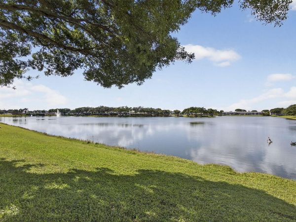 51 Stratford, West Palm Beach, FL 33417