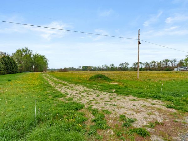 8090 E W Avenue E, Vicksburg, MI 49097