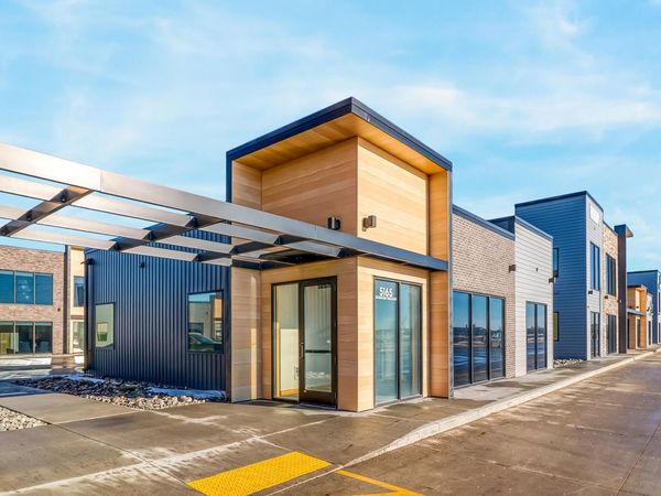 5165 44th Street S, Fargo, ND 58104