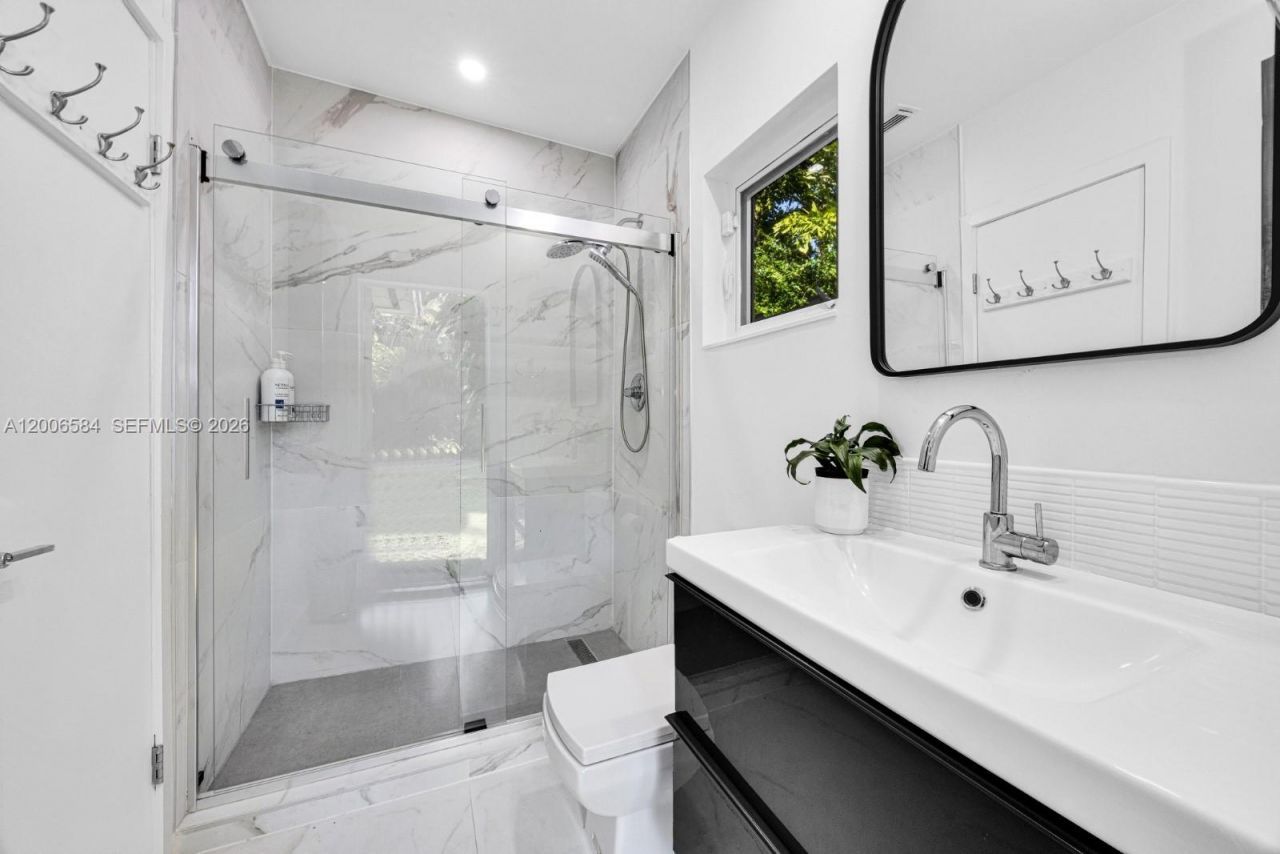 5750 SW 52nd Ter , South Miami, FL 33155 Photo
