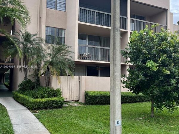 10525 SW 112th Ave , Unit 114, Miami, FL 33176