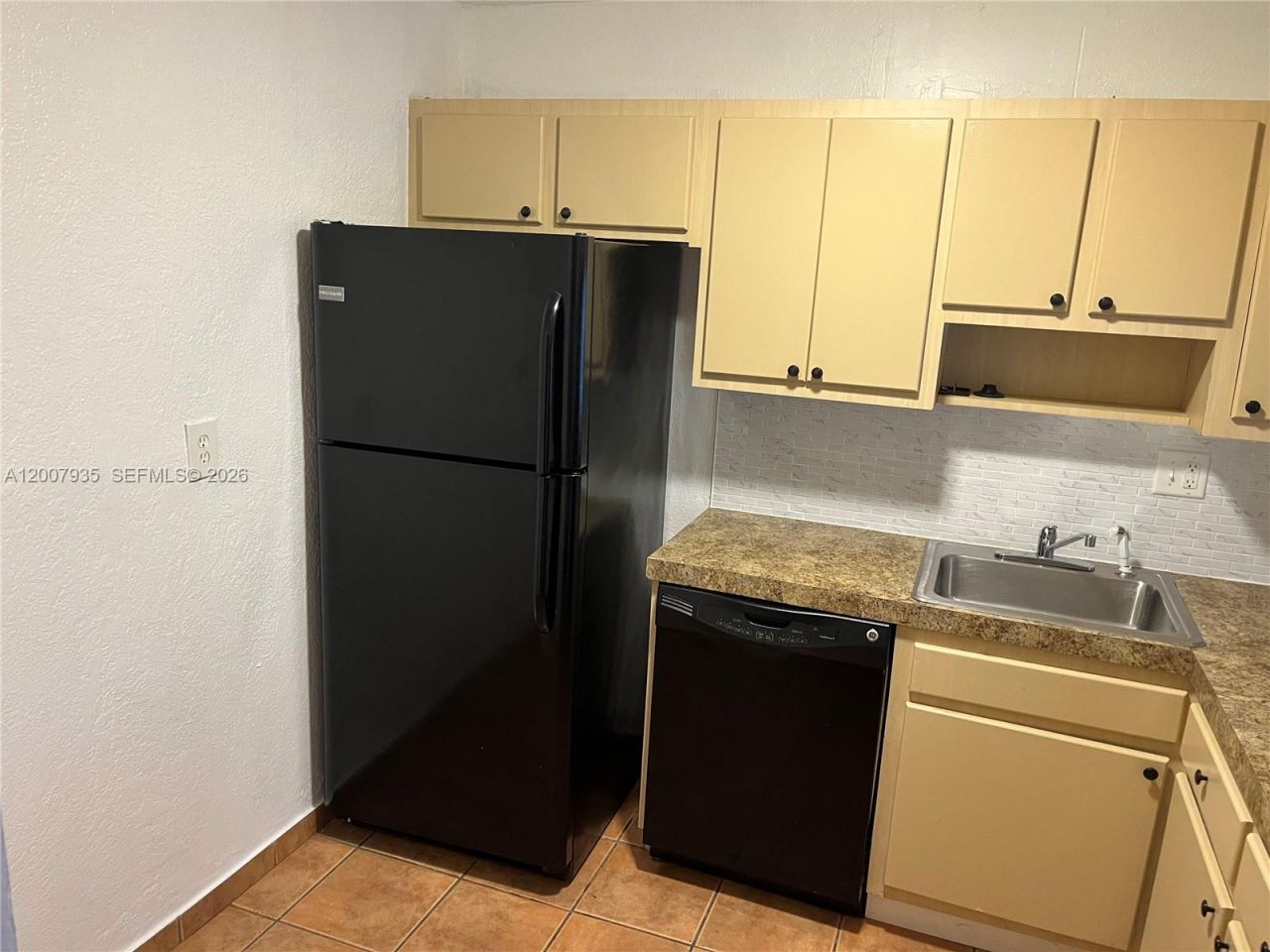 10525 SW 112th Ave, Unit 114, Miami, FL 33176 Photo