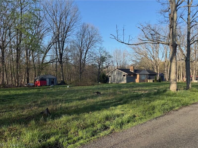 8466 Whipporwill Road, Ravenna, OH 44266 Photo 3