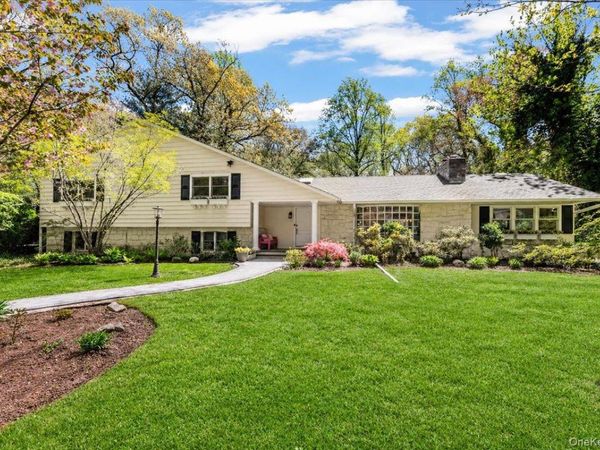 5 Fox Lane , Locust Valley, NY 11560