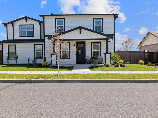 1008 NE Whistle Way, Prineville, OR 97754