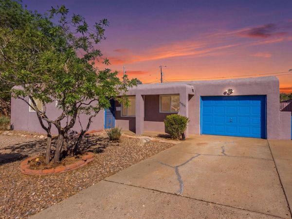 9425 Parsifal Place NE, Albuquerque, NM 87111