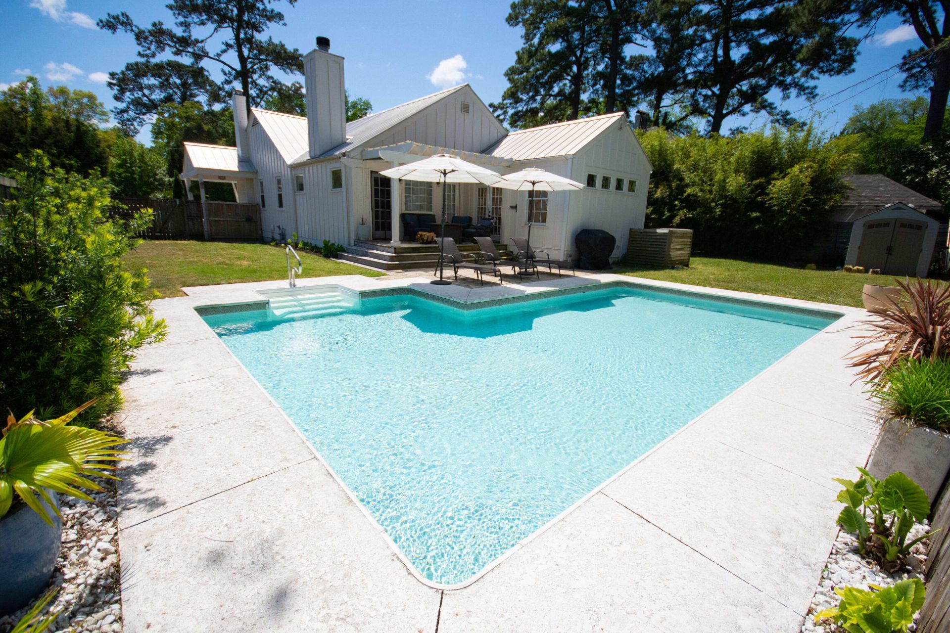 2166 Saint James Drive Photo 4