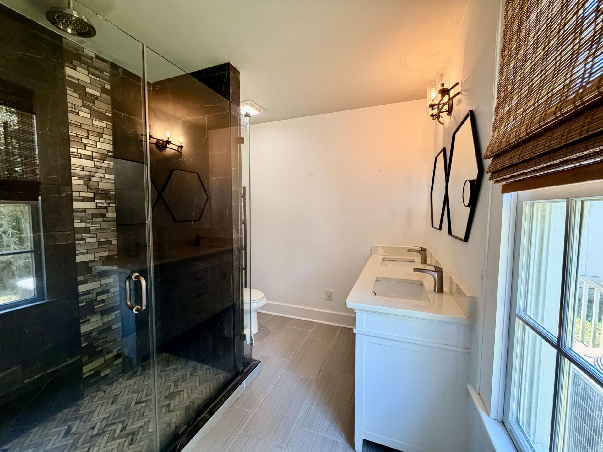 2166 Saint James Drive Photo 8