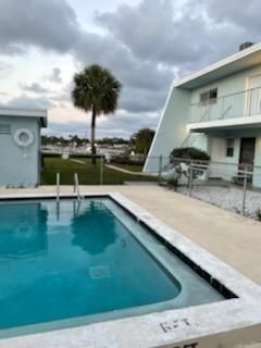 725 Hummingbird Way, Unit 210, North Palm Beach, FL 33408 Photo