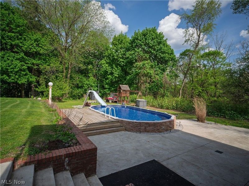 497 Moravian Trail, Uhrichsville, OH 44683 Photo 6