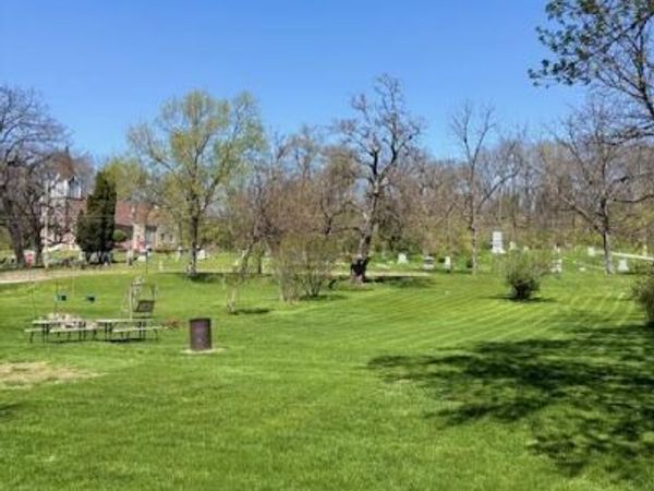 317 W CAPITOL DRIVE, Hartland, WI 53029