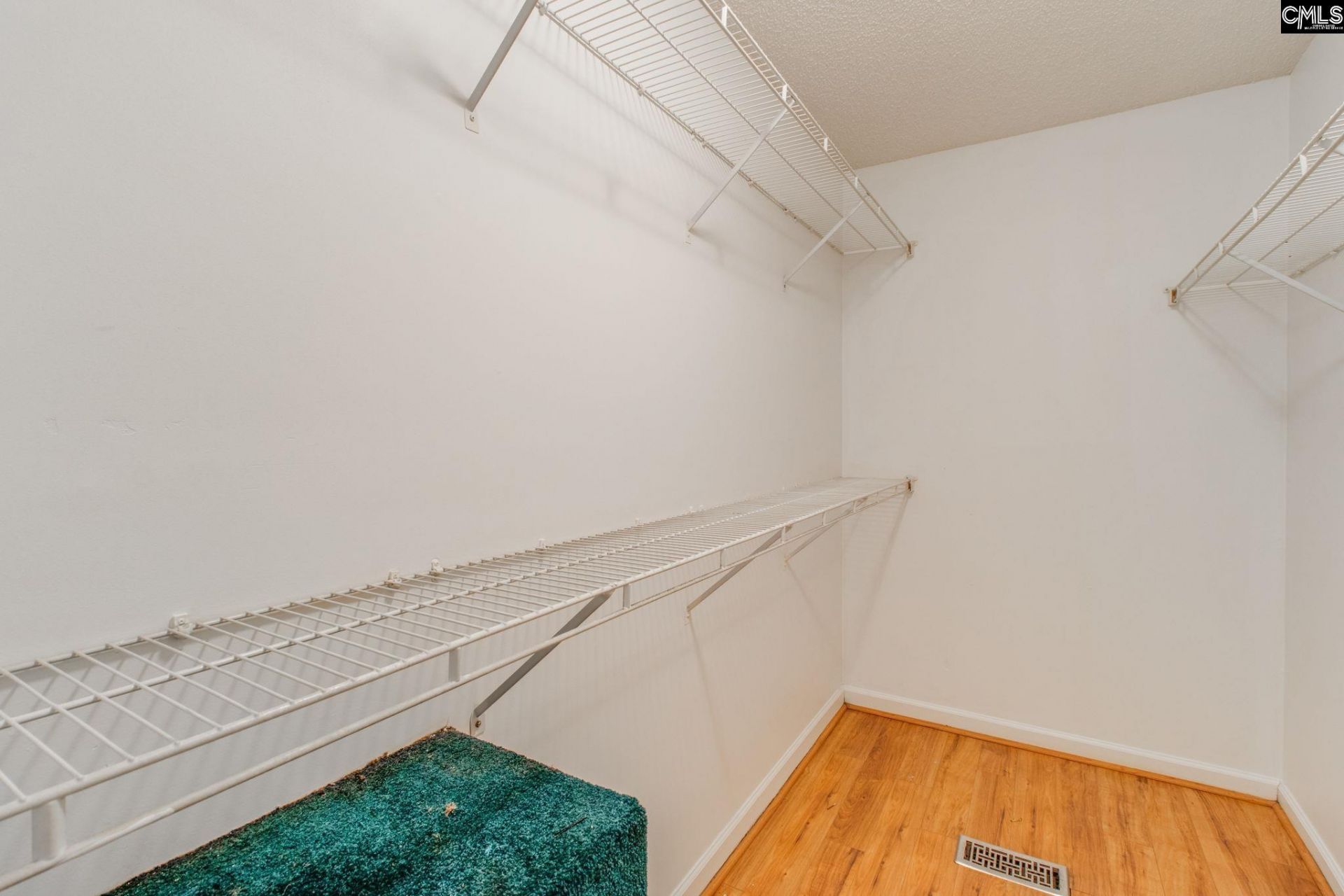 21 Colony House Court  Photo 11