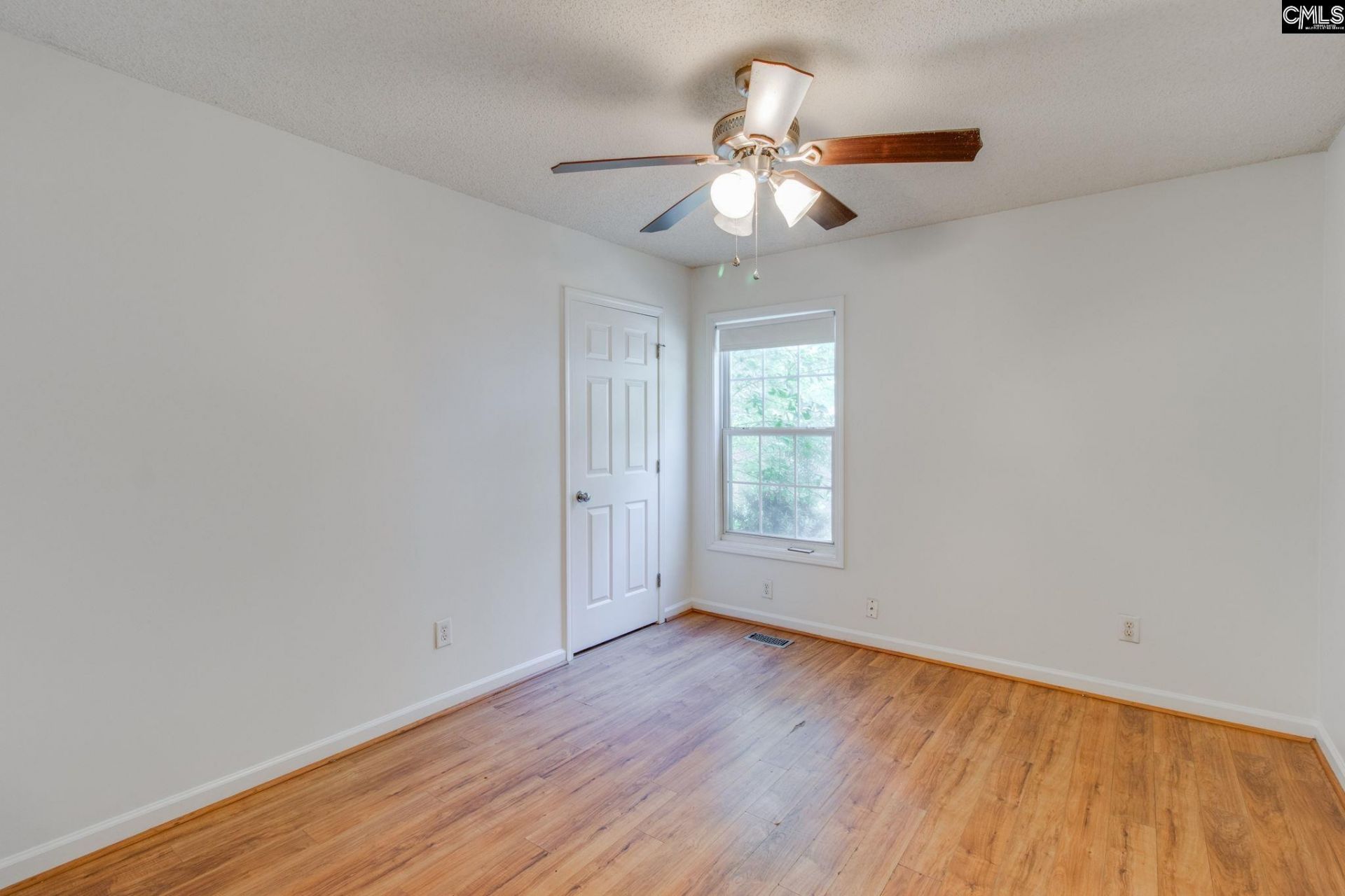 21 Colony House Court  Photo 14