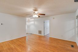 21 Colony House Court  photo 4