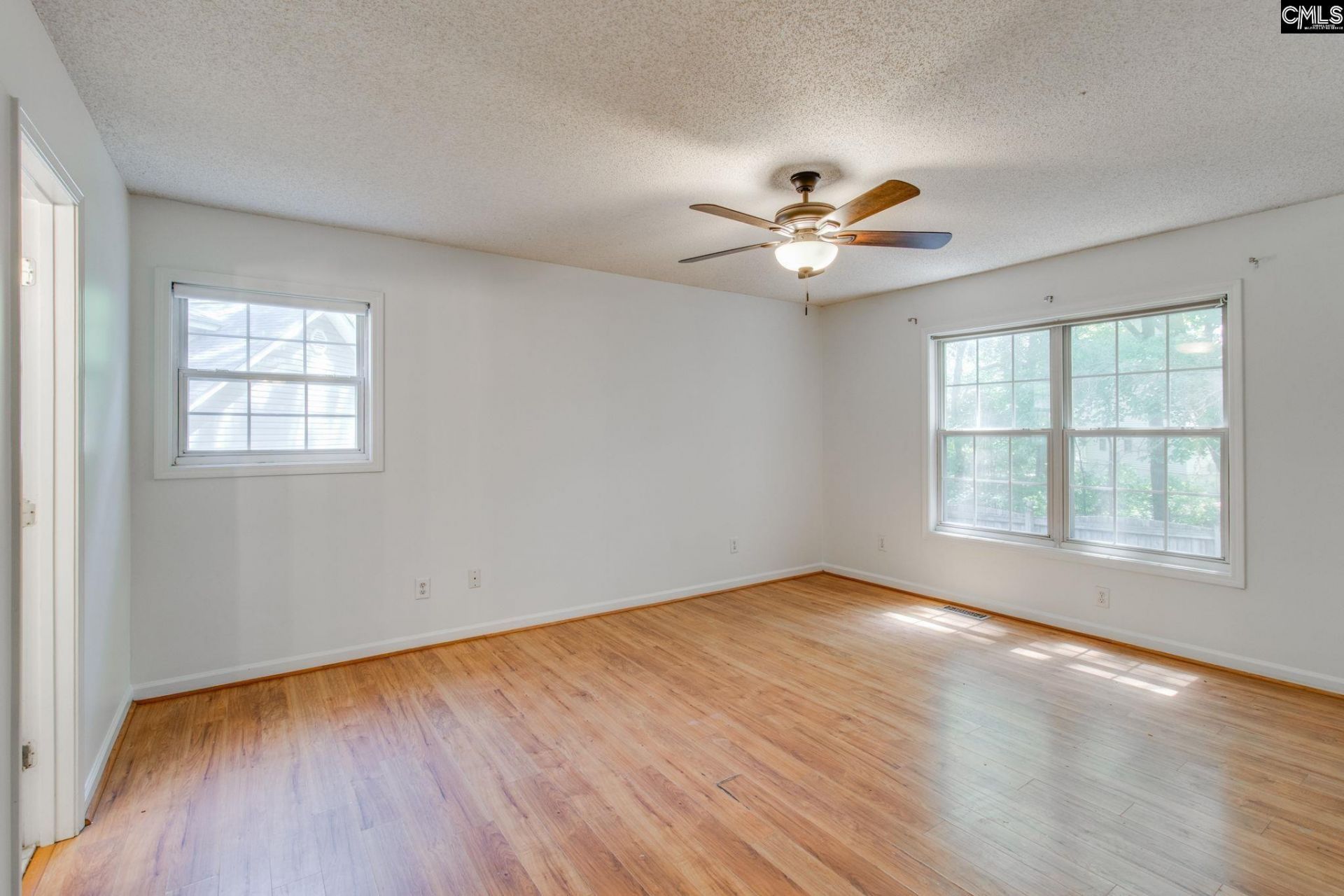 21 Colony House Court  Photo 7