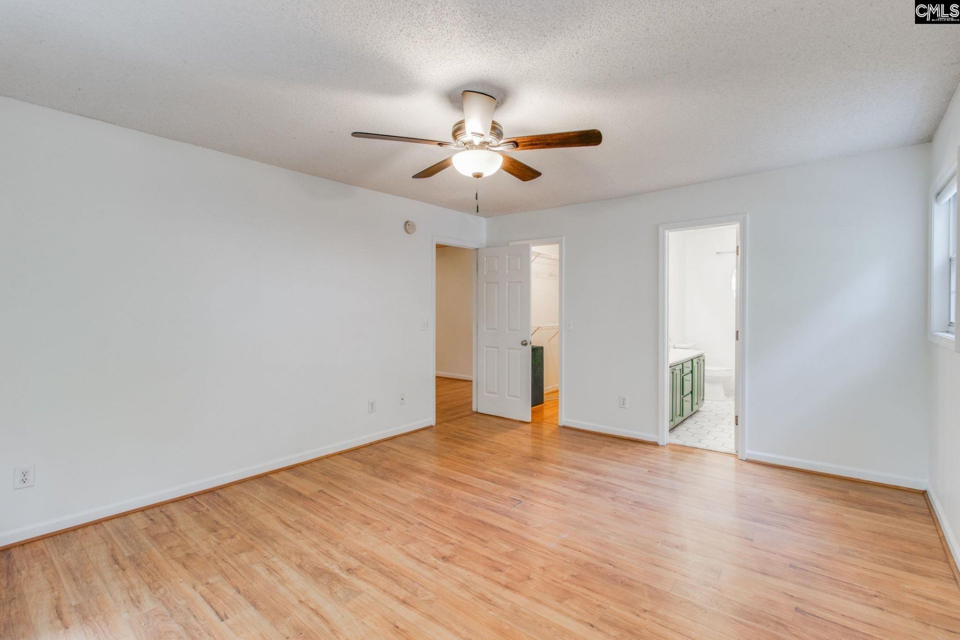 21 Colony House Court  Photo 8