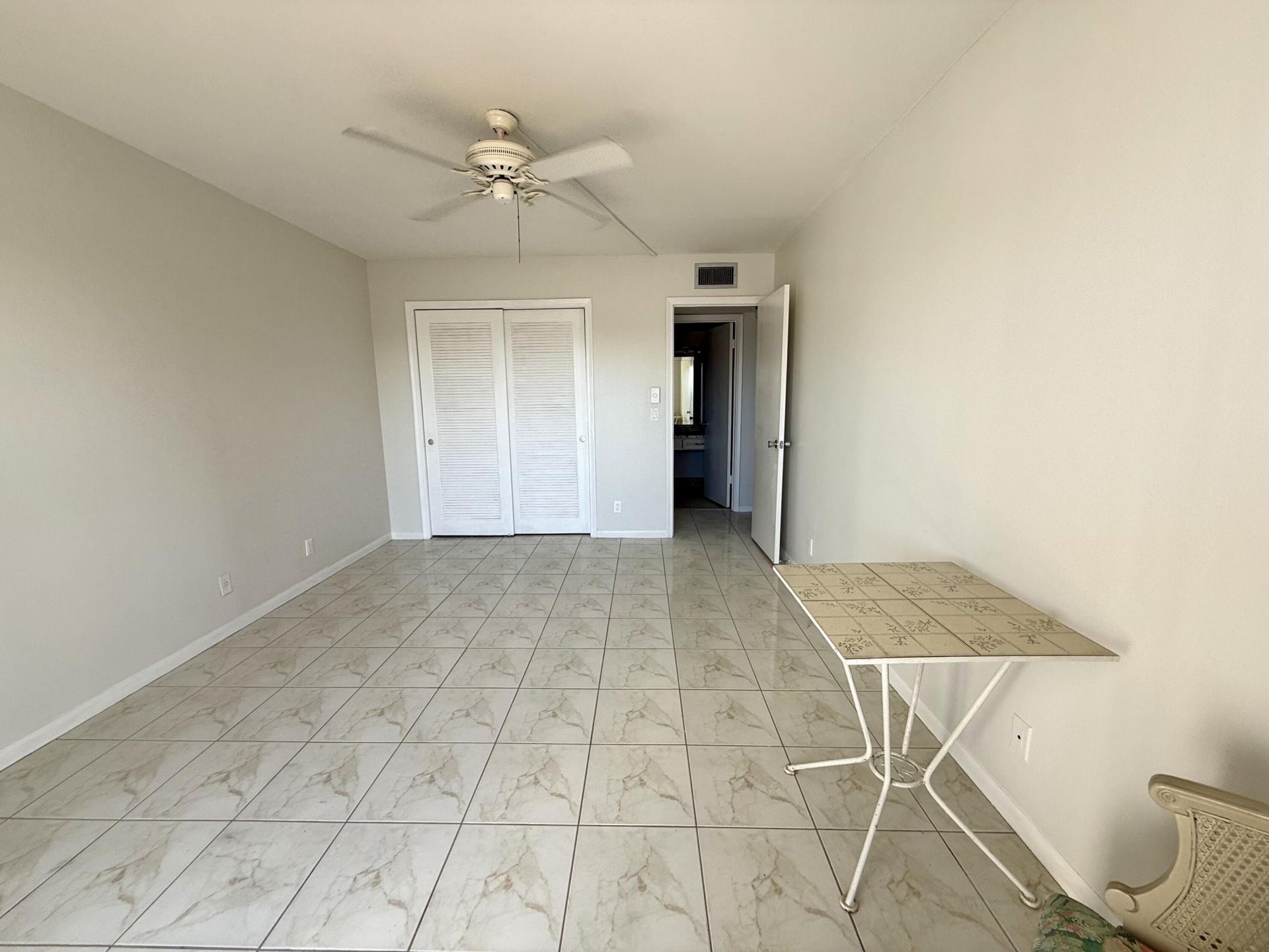 313 Greenbrier B, West Palm Beach, FL 33417 Photo